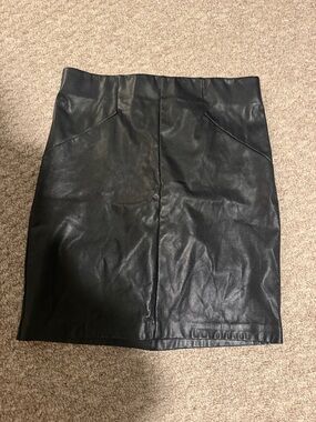 Dynamite Black Faux Leather Pencil Skirt